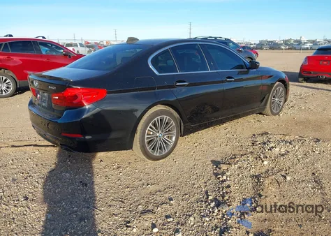 2018 BMW 540I z USA, uszkodzony, nr VIN WBAJE5C55JWA93042